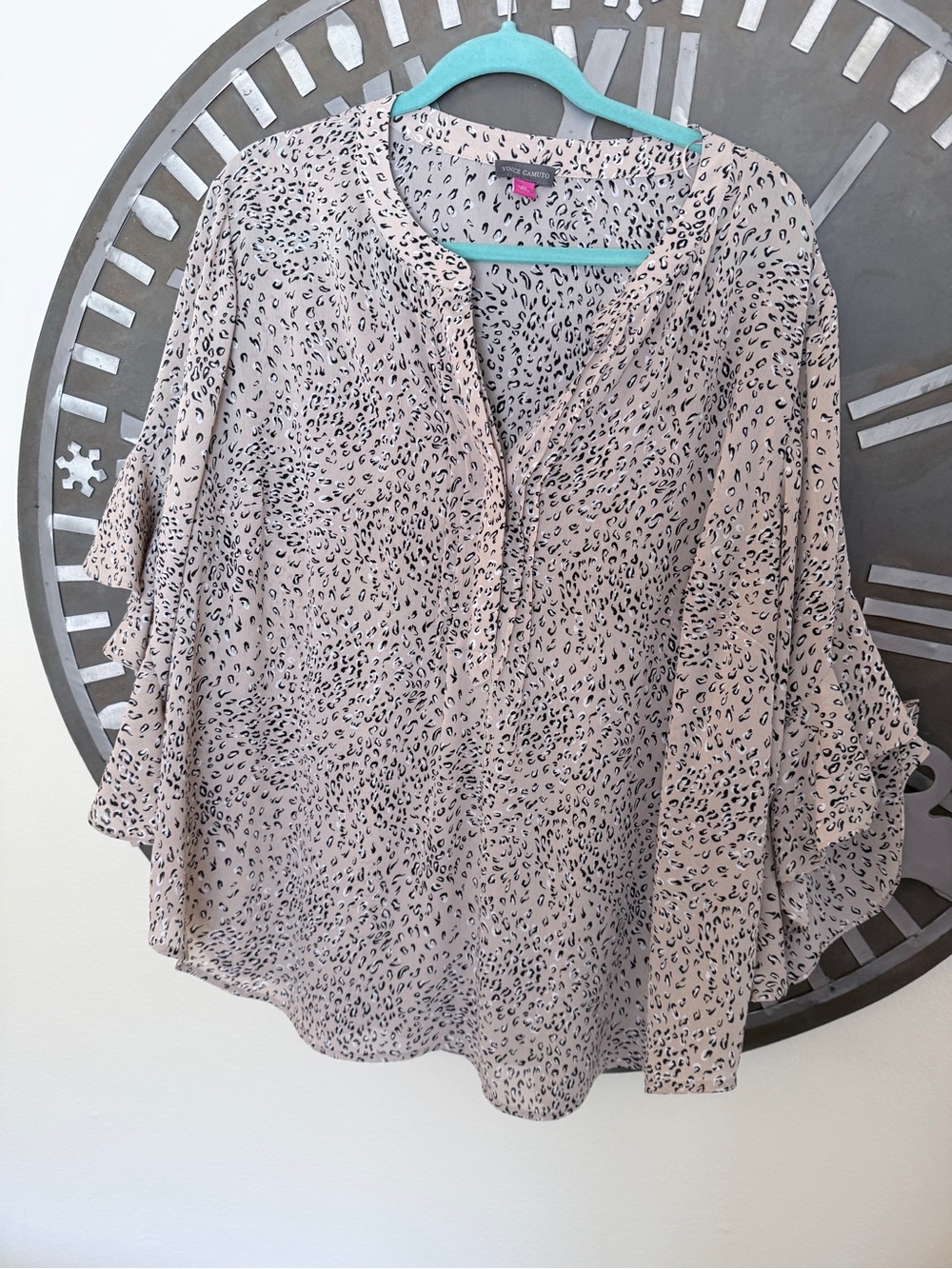 Vince Camuto Neutral Beige Leopard Print Ruffle Sleeve Tunic